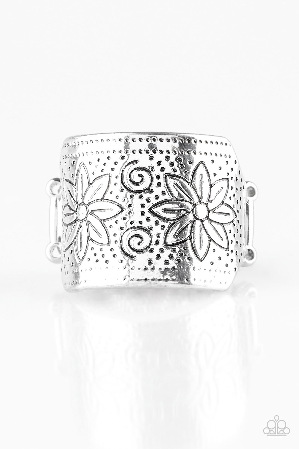 Wild Meadows - Silver (R818)