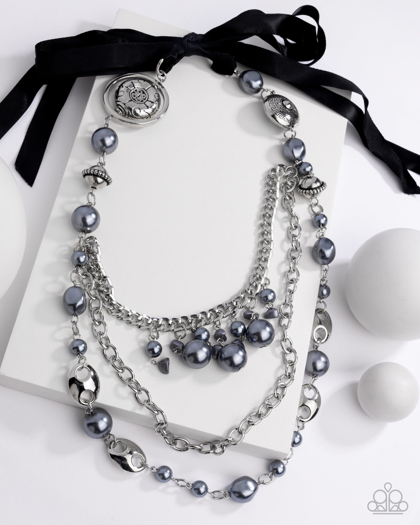 All The Trimmings - Black