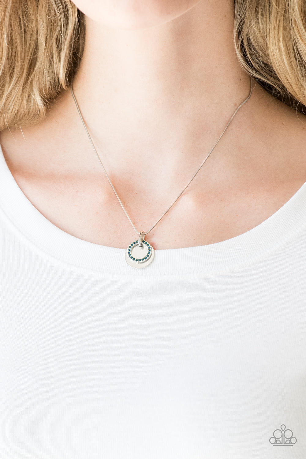 Front and CENTERED - Blue (N0320)