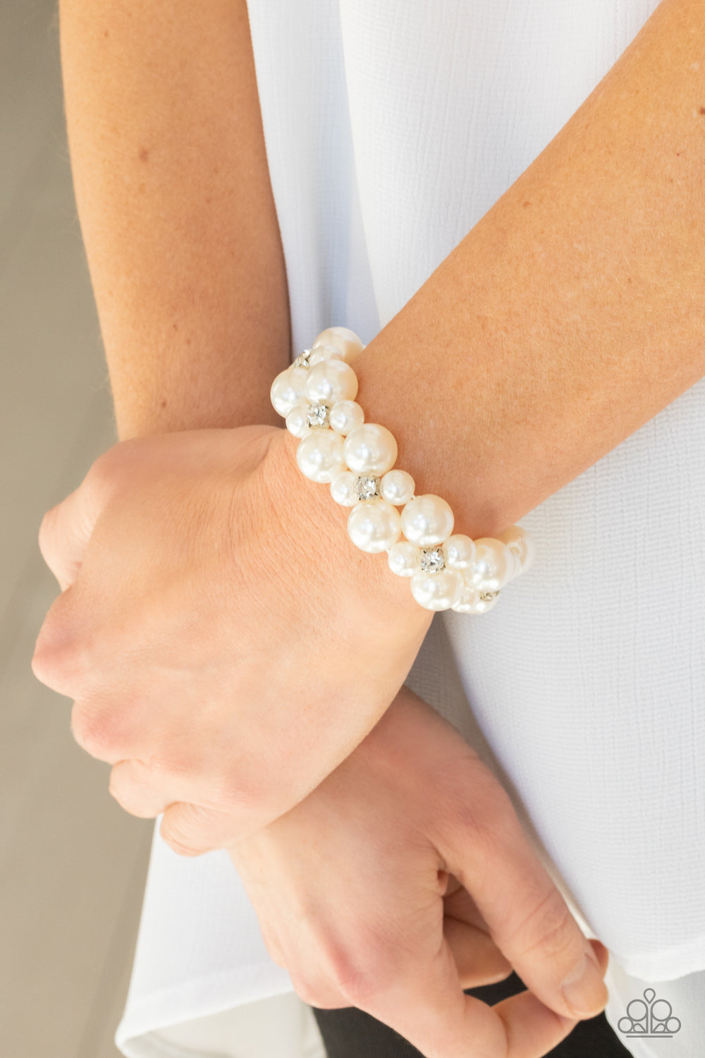 Flirt Alert - White (B155)