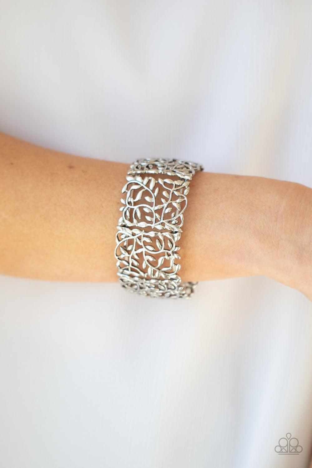 Verdantly Vintage - Silver (B1255)