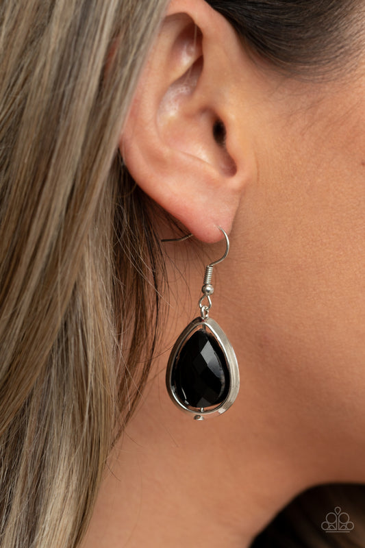 Drop-Dead Duchess - Black (E299)