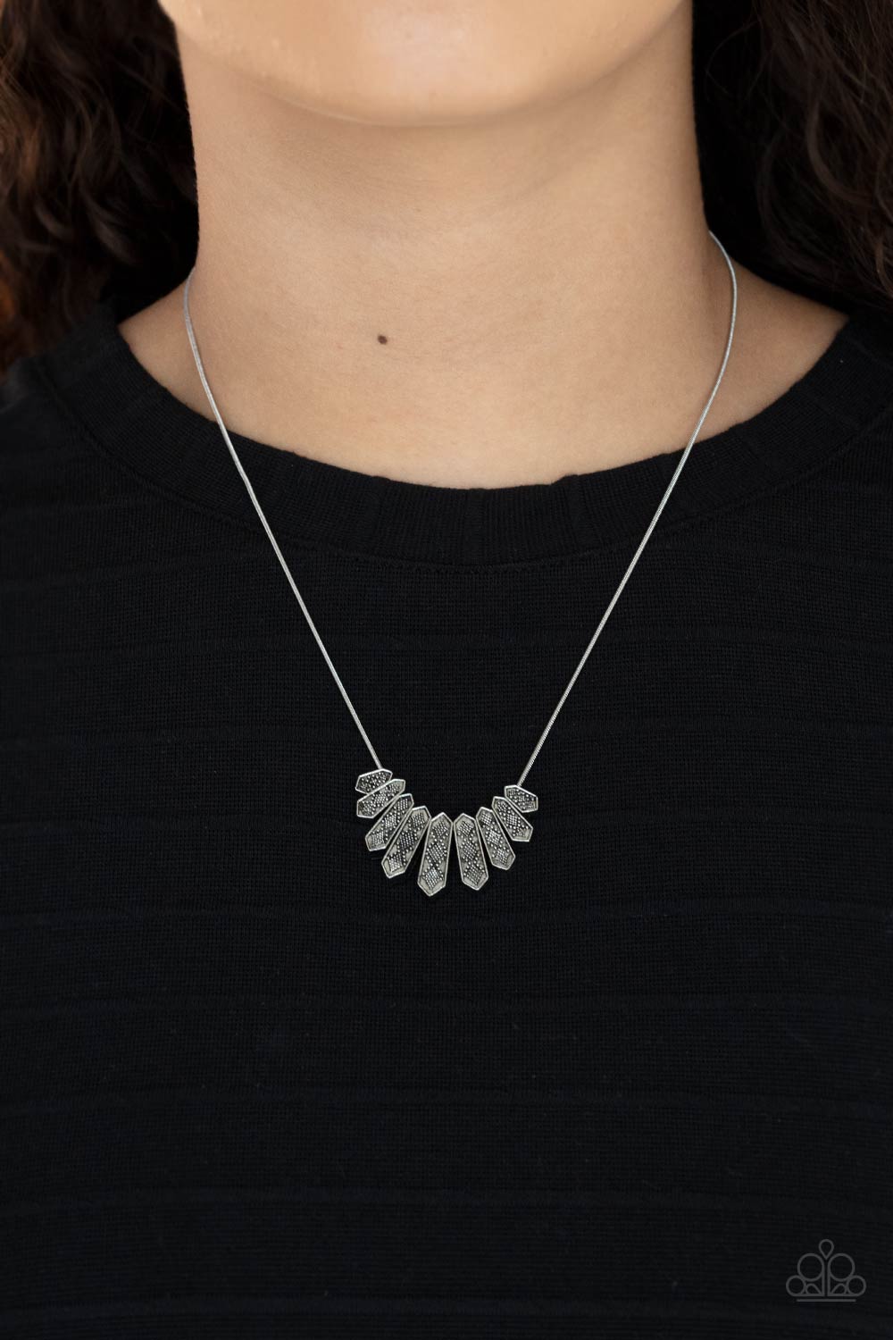 âMonumental March - Silver (N1736)
