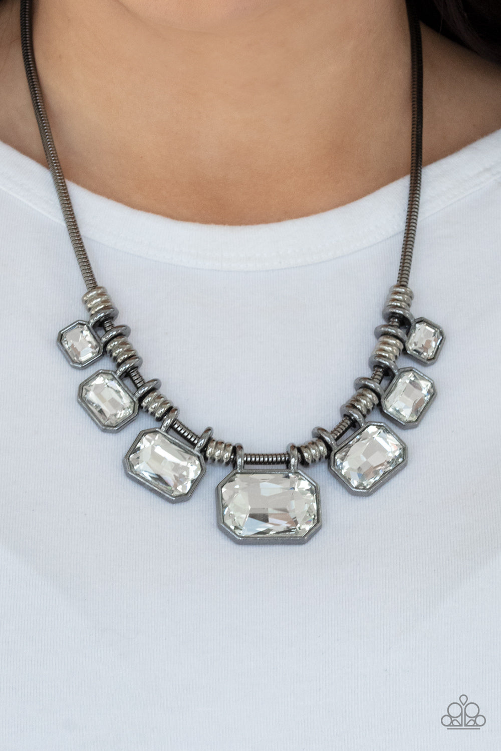 Urban Extravagance - Black/gunmetal (N0814)