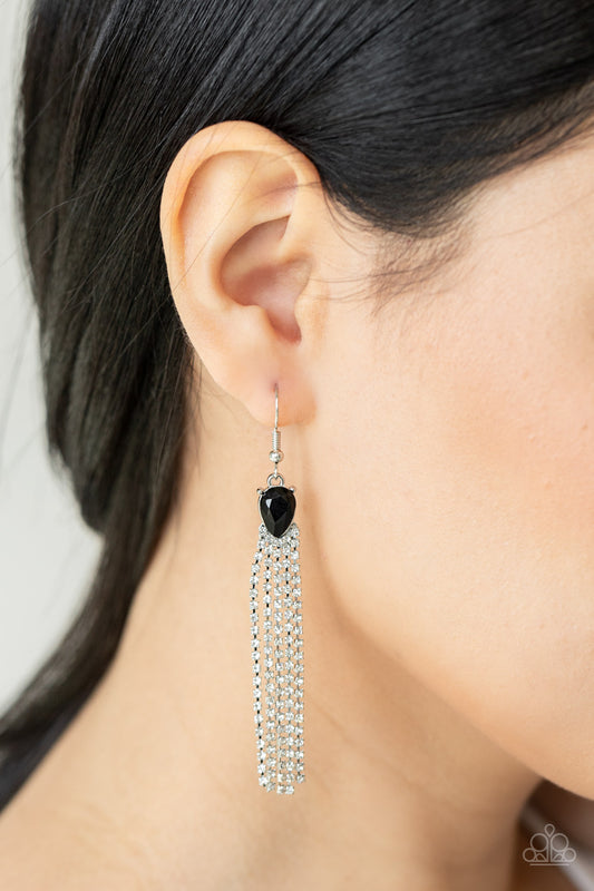Drop-Dead Dainty - Black (E298)