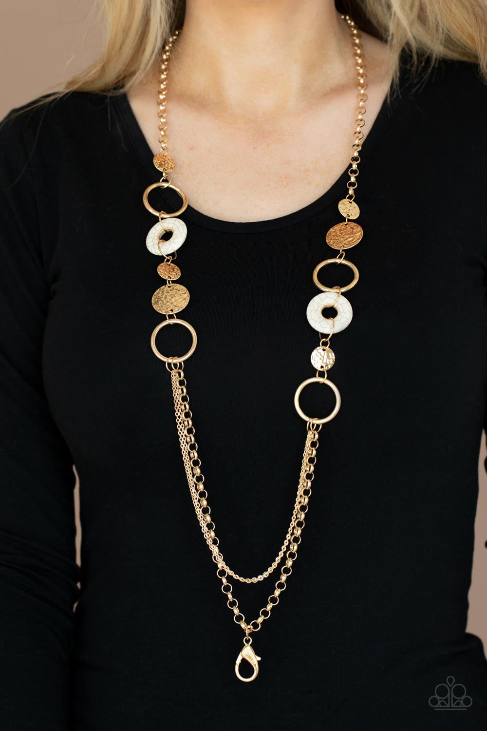 Grounded Glamour - Gold (N1145)