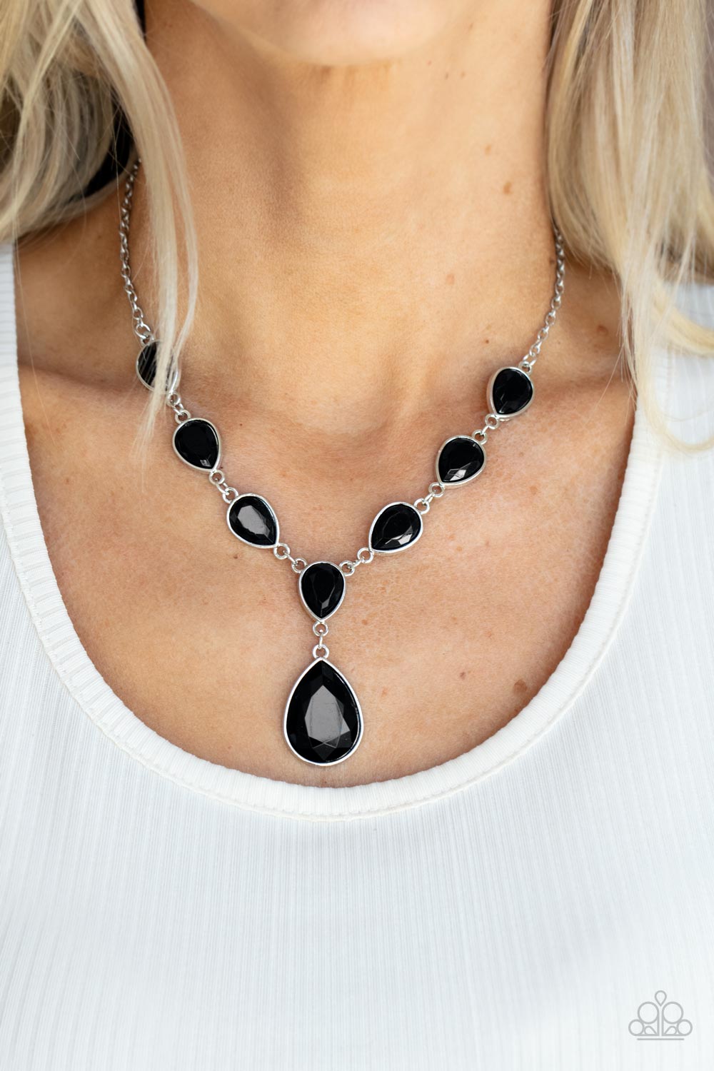 Party Paradise - Black (N0176)