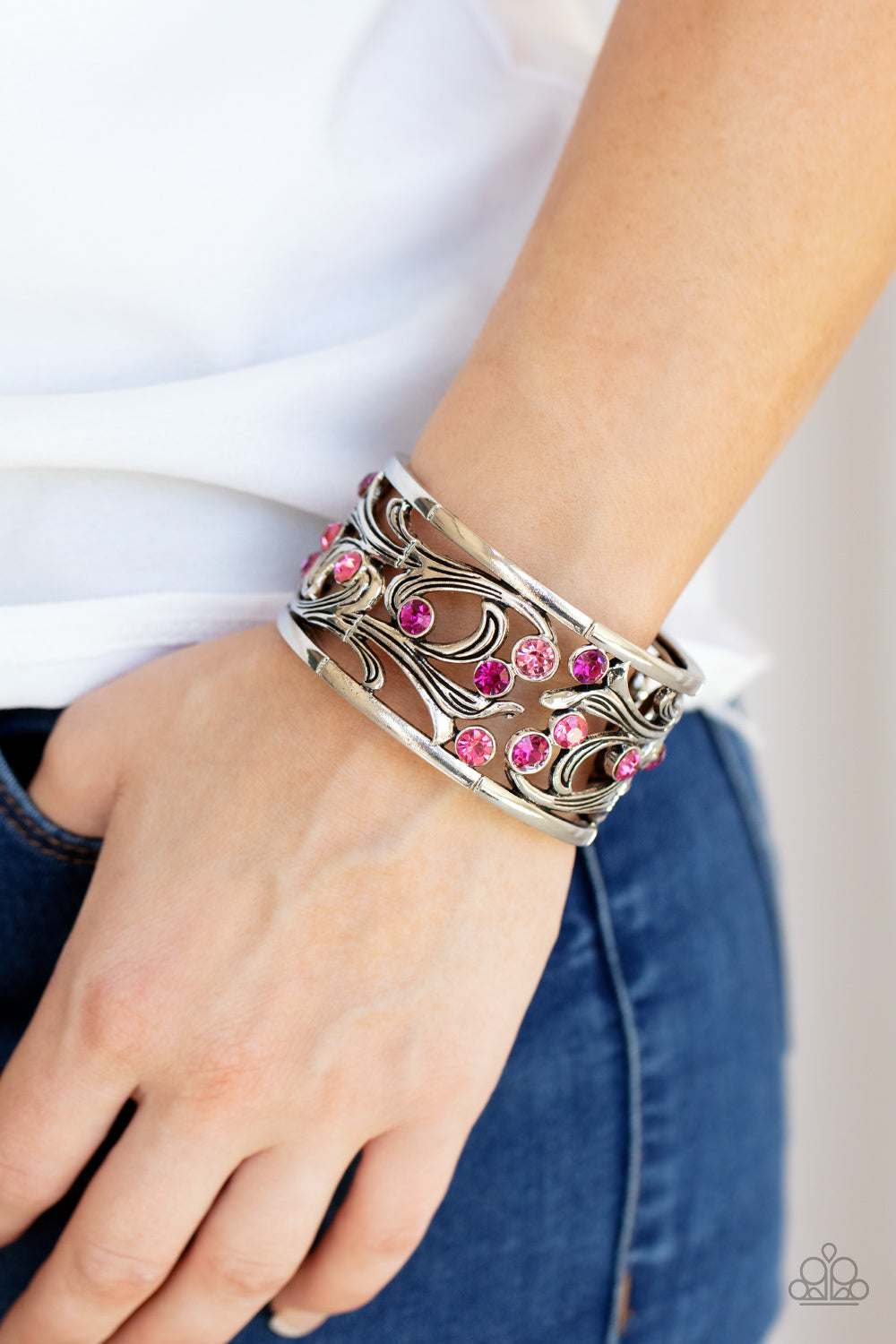 Garden Masquerade - Pink (B1040)