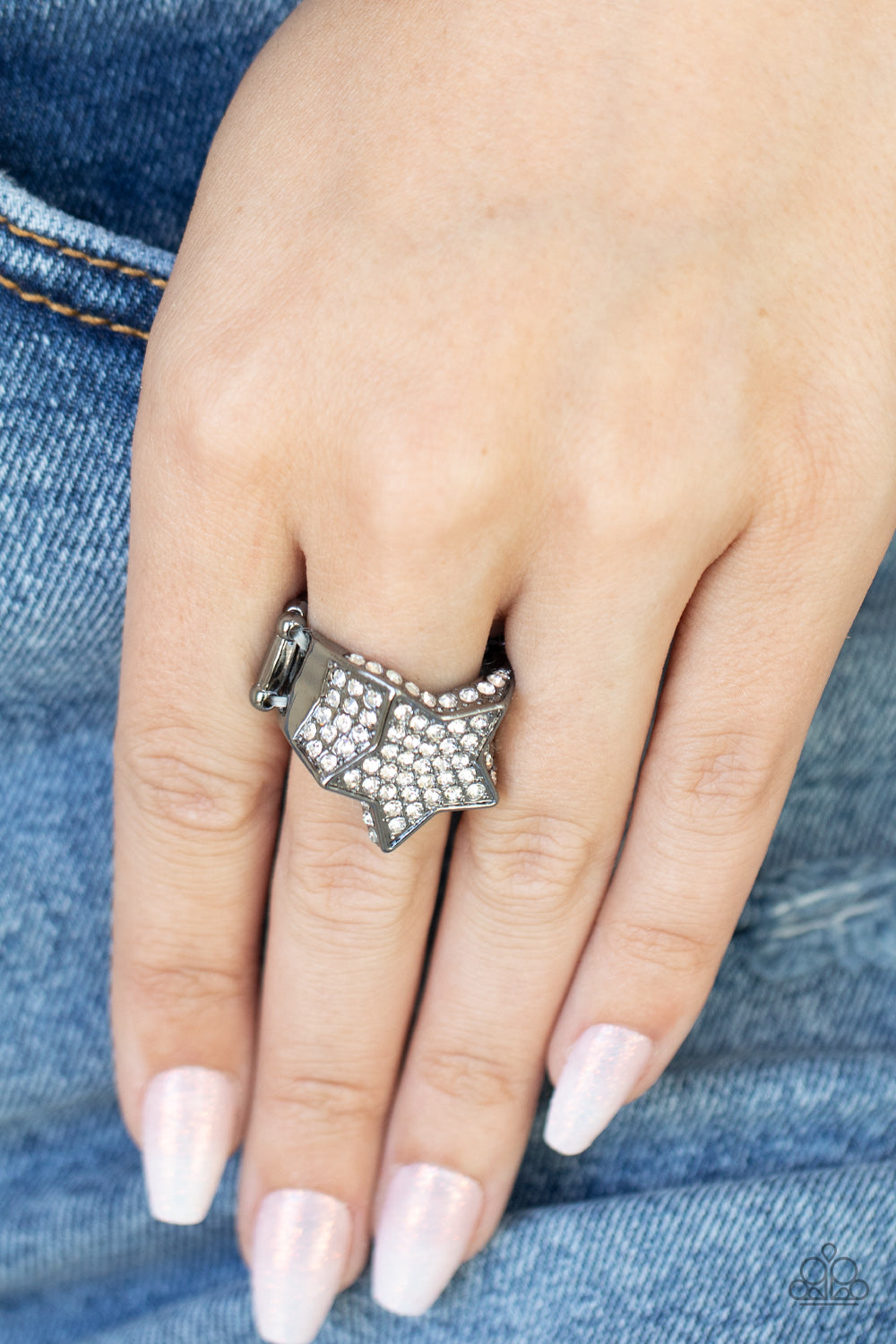 Here Come The Fireworks - Black/gunmetal (R032)