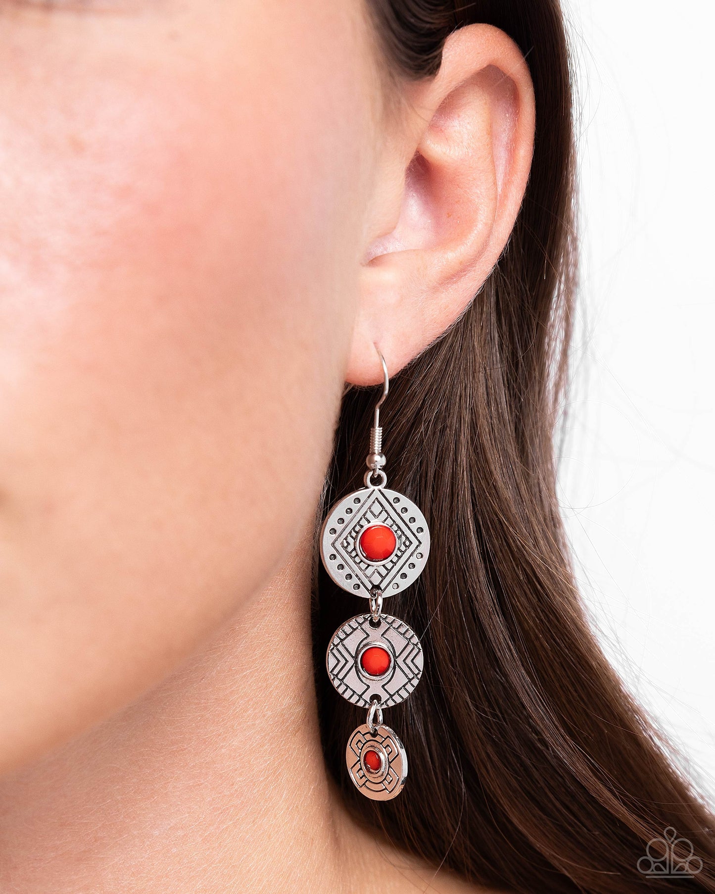 Totem Temptress - Red (E1077)