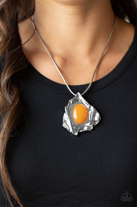 Amazon Amulet - Orange (N1259)