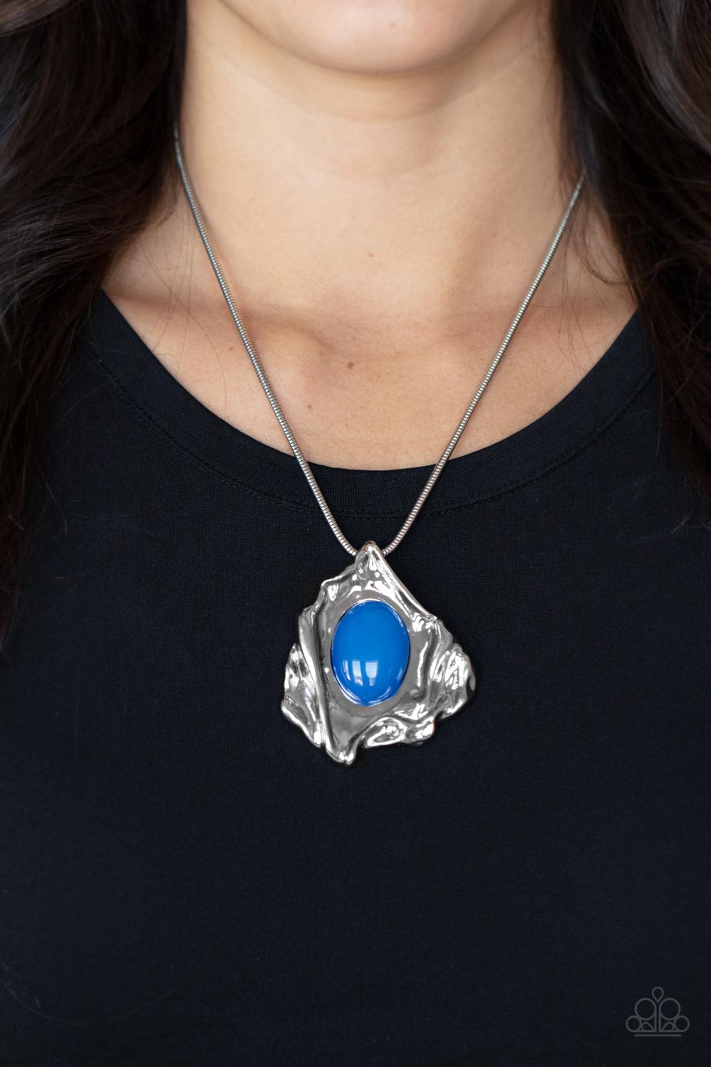 Amazon Amulet - Blue (N0267)