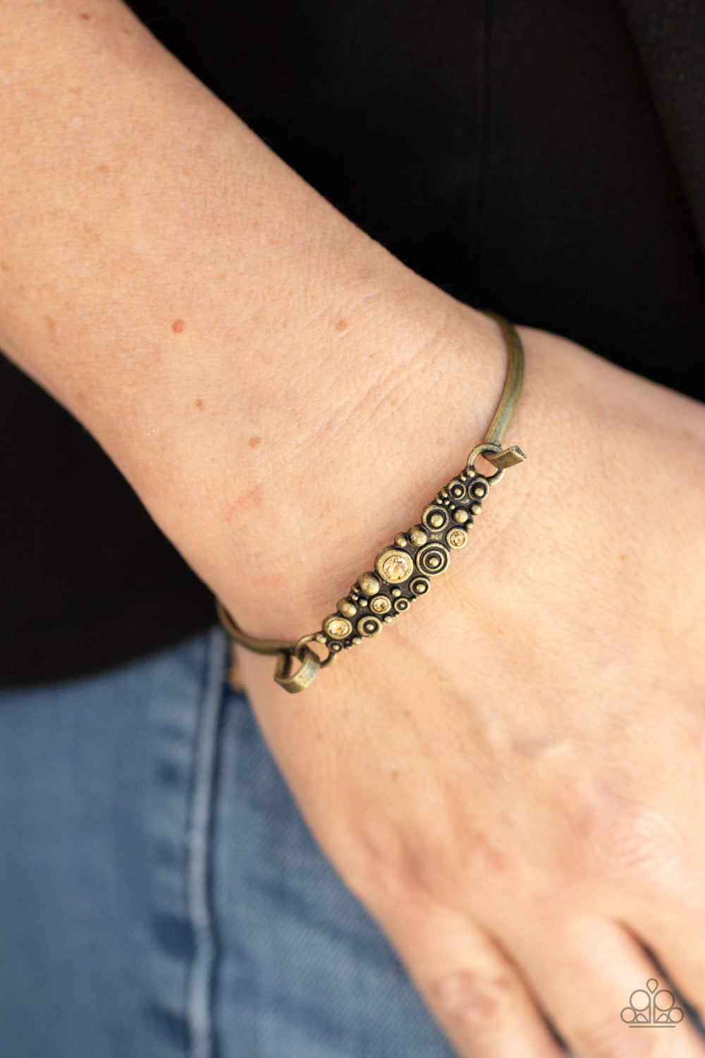 Bubbling Whimsy - Brass (B463)