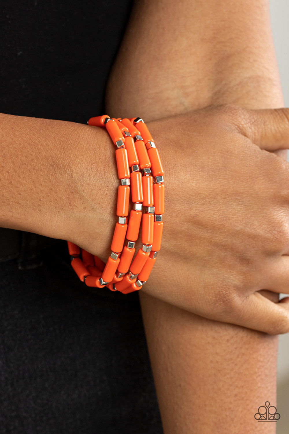 Radiantly Retro - Orange (B989)