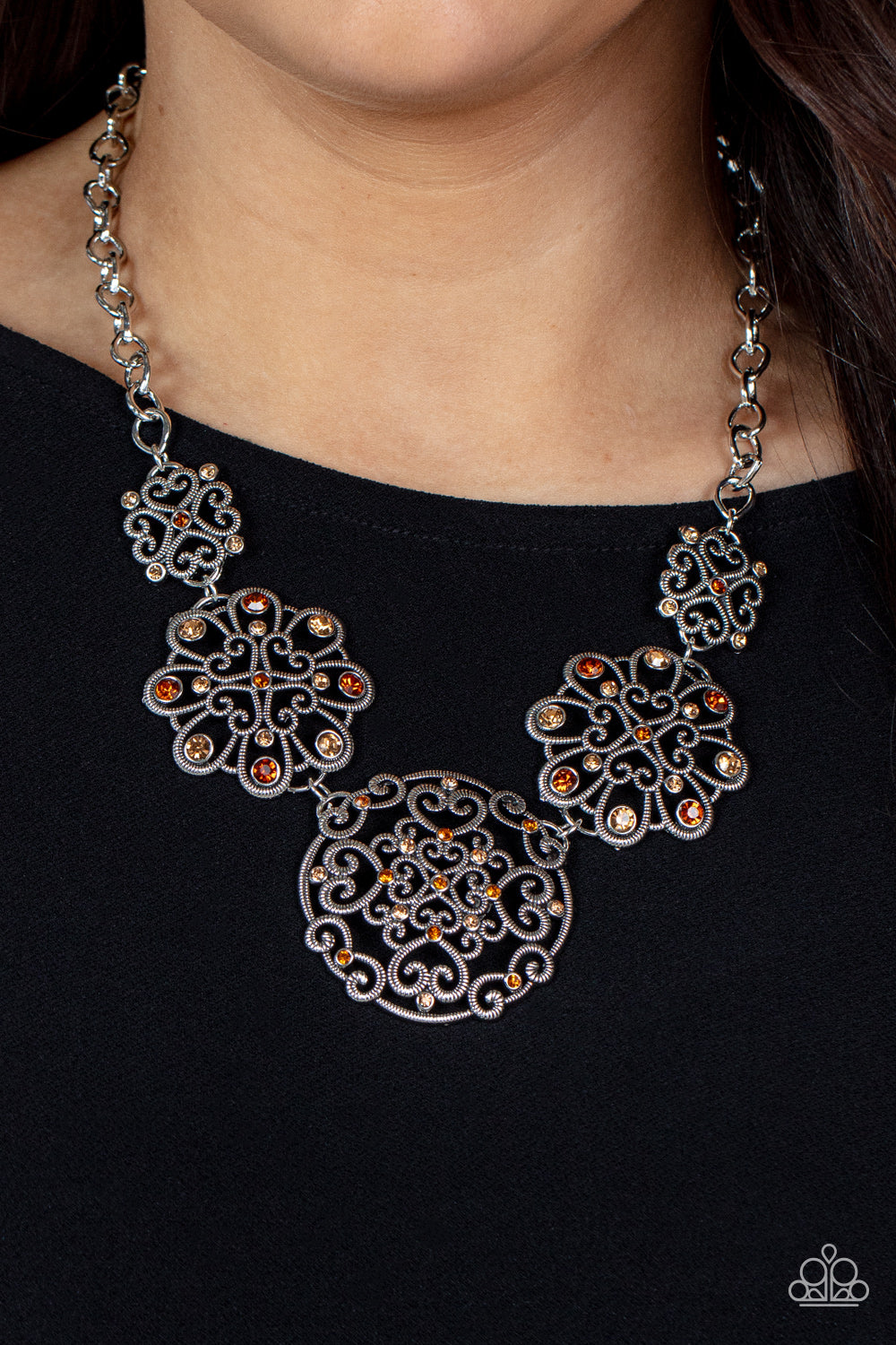 Royally Romantic - Brown (N0551)