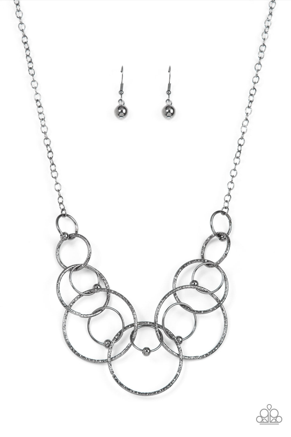 âEncircled in Elegance - Black