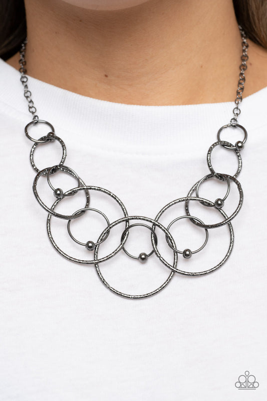 Encircled in Elegance - Black/gunmetal (N0123)