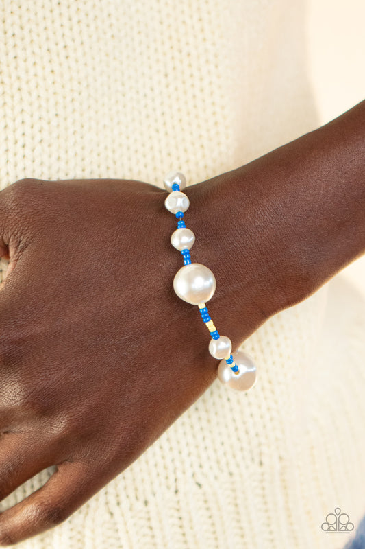 Contemporary Coastline - Blue (B370)