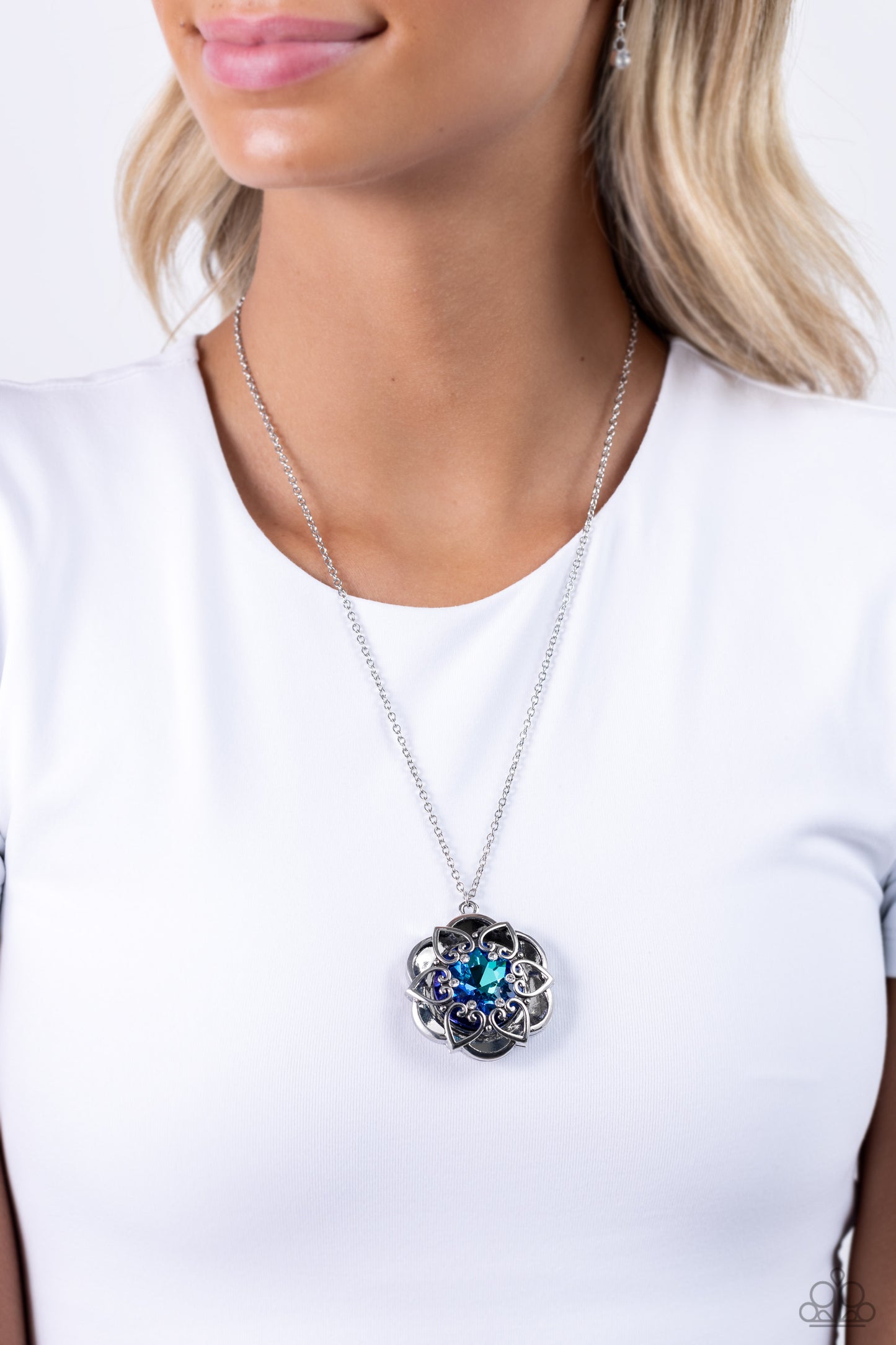 Flowering Fantasy - Blue (N0318)