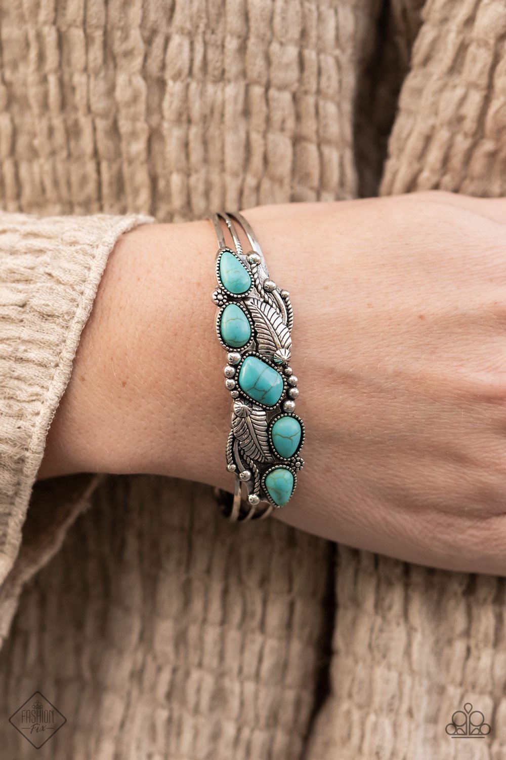Cottage Living - Turquoise (B670)
