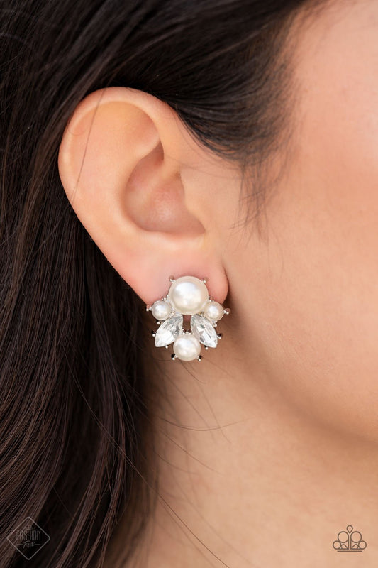 Royal Reverie - White (E623)